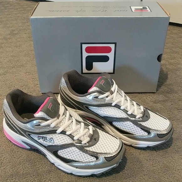 Fila DLS Artifice White Gray Pink Sneakers Size 8 NWT Fila DLS Artifice White Gray Pink Sneakers Size 8 NWT